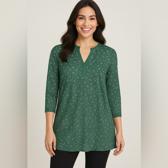 Timeson Green Floral Tunic Top | 3/4 Sleeve Lightweight Blouse - Picture 10 of 10